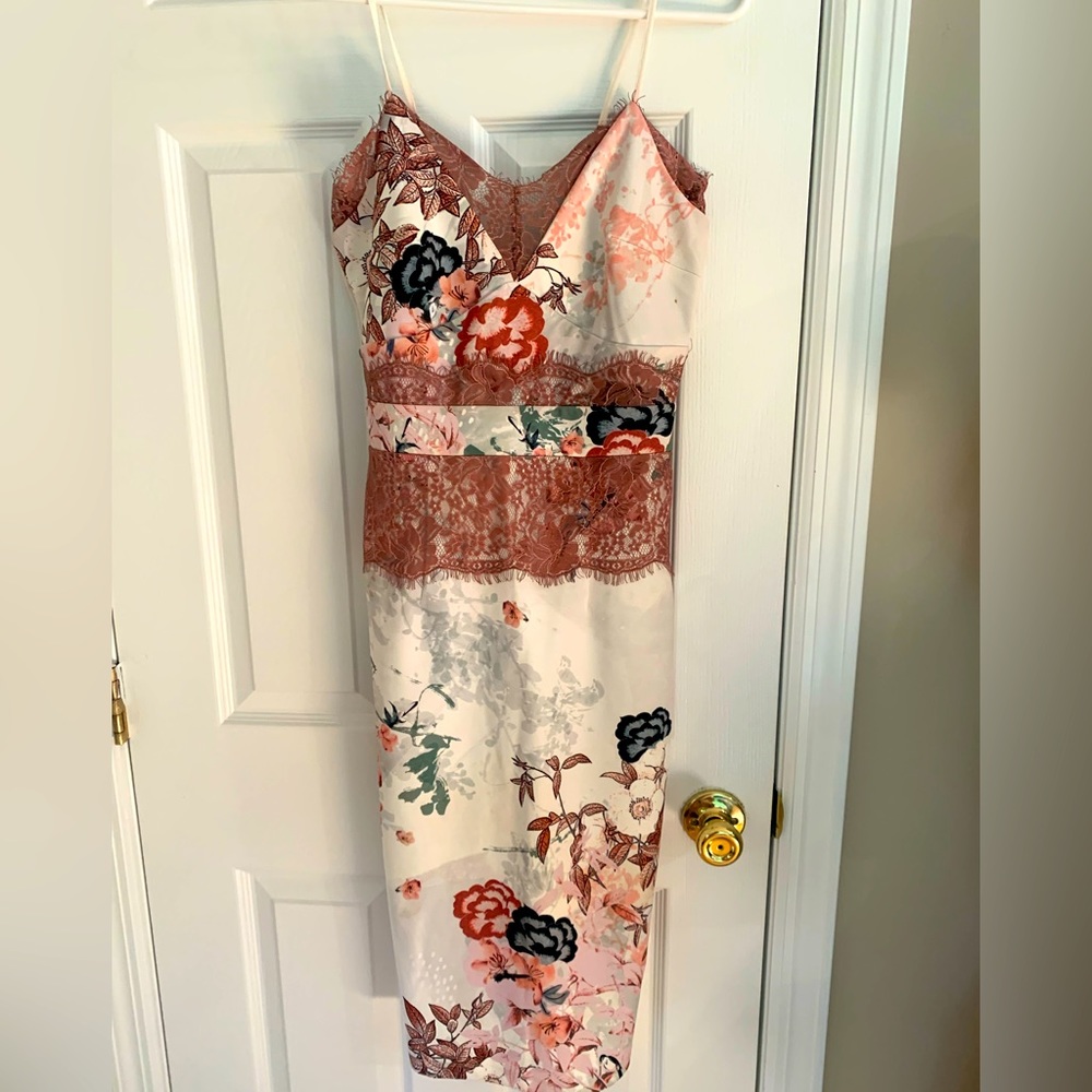 “Next” lace accent midi dress